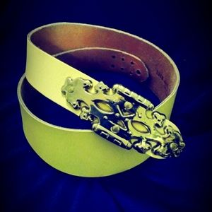 💥SALLY GREEN ORIGINALS- Vintage Yellow 28 in. Leather Belt with Brass Hook Buck